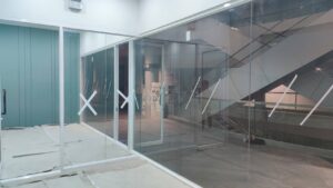 งานกระจกห้างคลีนิค