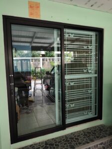 งานชุดกั้นห้องประตูหน้าต่าง