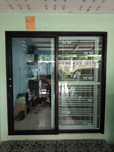 งานชุดกั้นห้องประตูหน้าต่าง