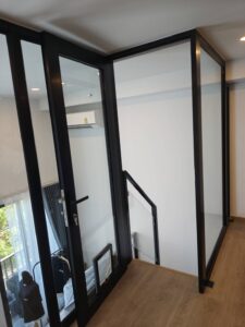 งานชุดกั้นห้องประตูหน้าต่าง