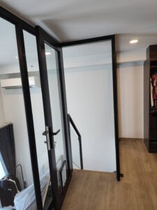 งานชุดกั้นห้องประตูหน้าต่าง