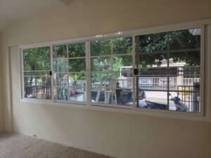 งานชุดกั้นห้องประตูหน้าต่าง