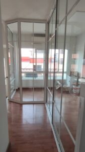 งานชุดกั้นห้องประตูหน้าต่าง