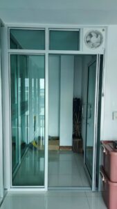 งานชุดกั้นห้องประตูหน้าต่าง