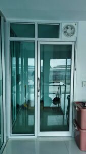 งานชุดกั้นห้องประตูหน้าต่าง