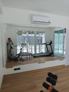 ชุดกระจกเงาบ้านอาคารคอนโดและผนังห้องน้ำ