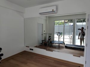 ชุดกระจกเงาบ้านอาคารคอนโดและผนังห้องน้ำ