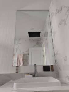 ชุดกระจกเงาบ้านอาคารคอนโดและผนังห้องน้ำ