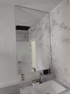 ชุดกระจกเงาบ้านอาคารคอนโดและผนังห้องน้ำ