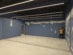 ชุดงานกระจกเงาสตูห้องซ้อมเต้น