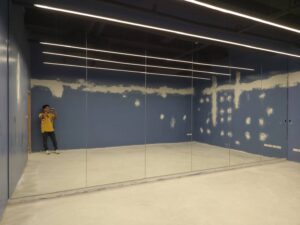 ชุดงานกระจกเงาสตูห้องซ้อมเต้น