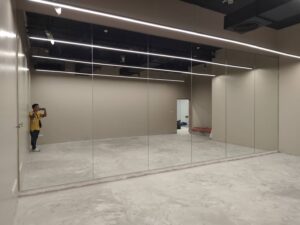 ชุดงานกระจกเงาสตูห้องซ้อมเต้น