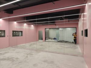 ชุดงานกระจกเงาสตูห้องซ้อมเต้น