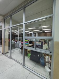 ชุดงานกั้นห้องกระจก