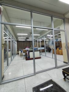 ชุดงานกั้นห้องกระจก