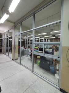 ชุดงานกั้นห้องกระจก